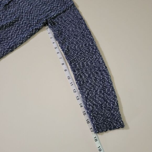 Athleta Women's Navy Pullover Weekend Sweater Knited Athletic Vneck - Picture 7 of 11